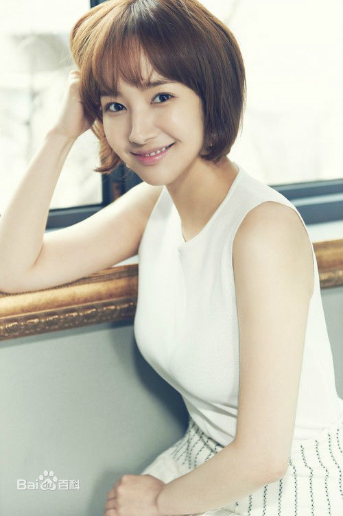 朴敏英(Park Min Young)新闻采访图片图册