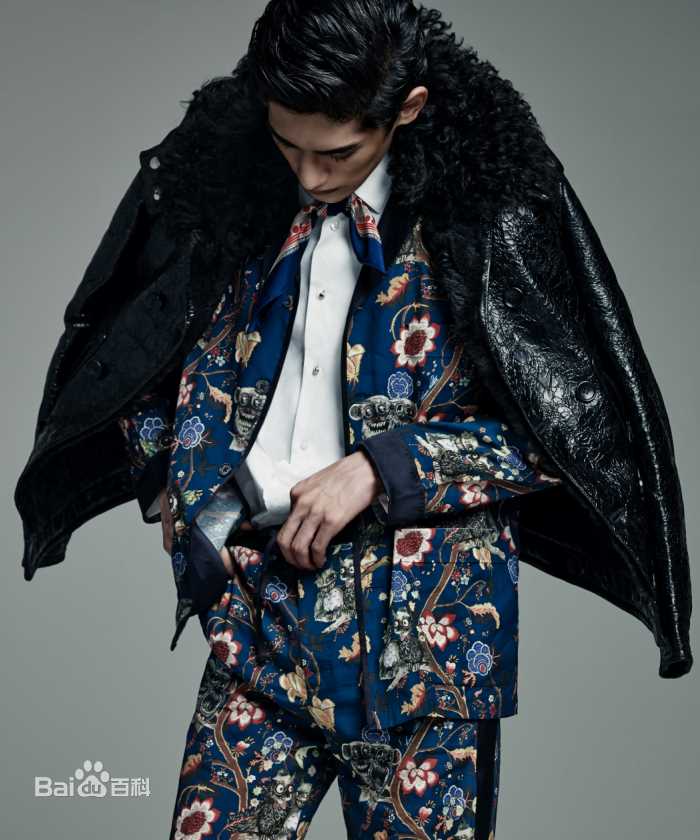 金泰焕(Kim Tae Hwan)时装素颜照相册