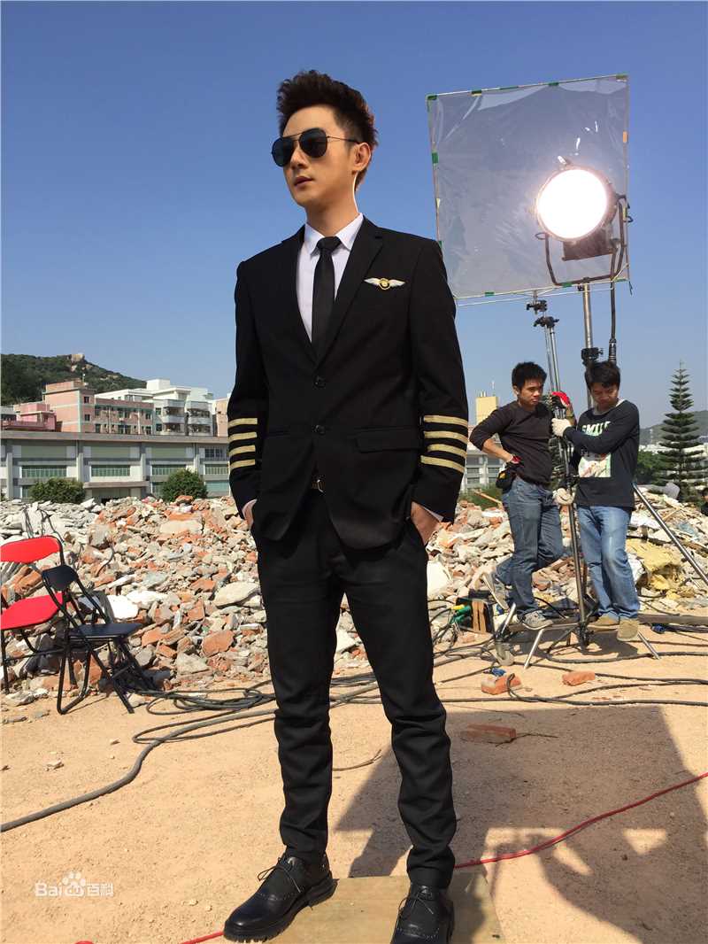 张倬闻花间云上显芳华高清剧照