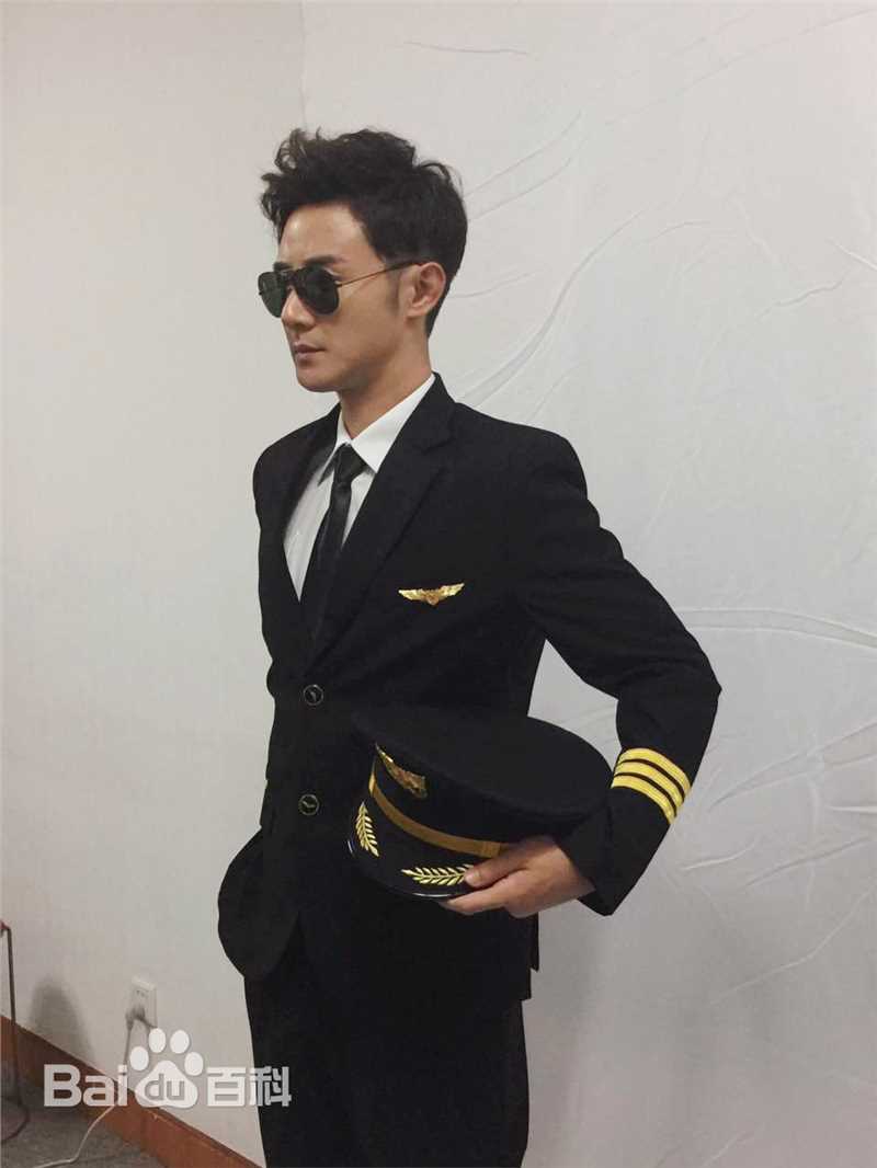 张倬闻花间云上显芳华高清剧照