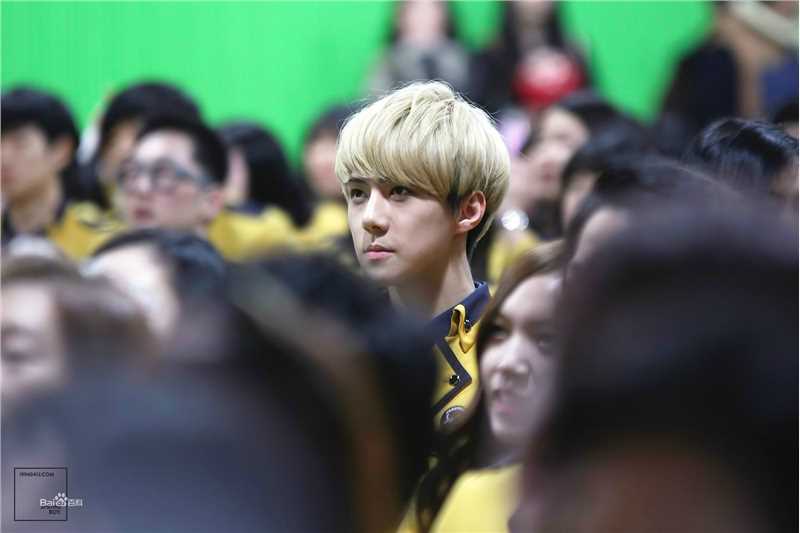 吴世勋(（韩文名）、SE HUN（官方艺名）、Oh SeHun)高中毕业生活照相册