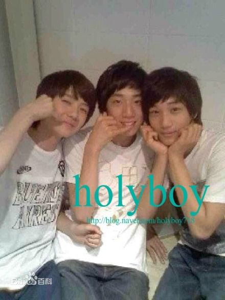 吴世勋(（韩文名）、SE HUN（官方艺名）、Oh SeHun)出道前照片图册