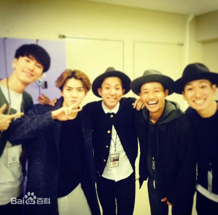 吴世勋(（韩文名）、SE HUN（官方艺名）、Oh SeHun)世勋的Instagram前后照片