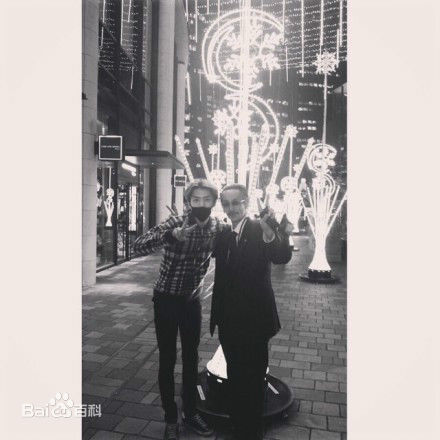 吴世勋(（韩文名）、SE HUN（官方艺名）、Oh SeHun)世勋的Instagram前后照片