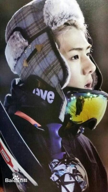 吴世勋(（韩文名）、SE HUN（官方艺名）、Oh SeHun)雕刻美男前后照片