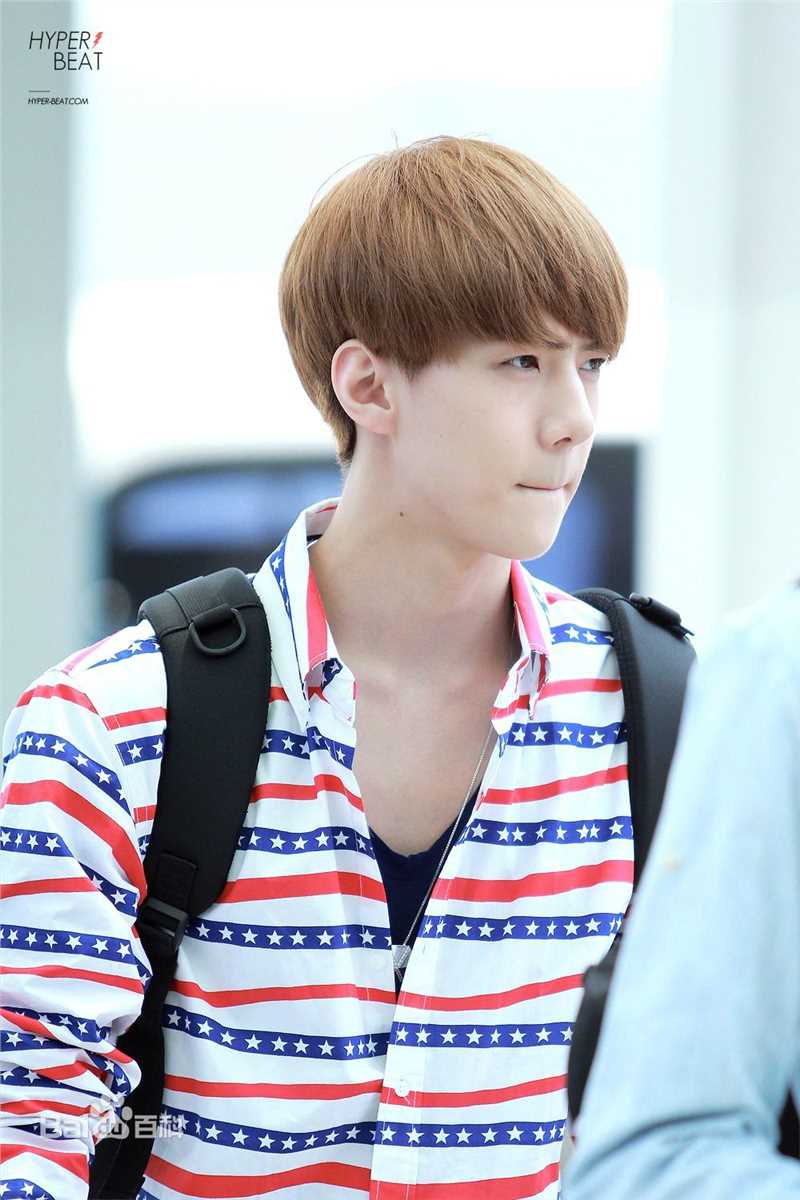 吴世勋(（韩文名）、SE HUN（官方艺名）、Oh SeHun)雕刻美男前后照片