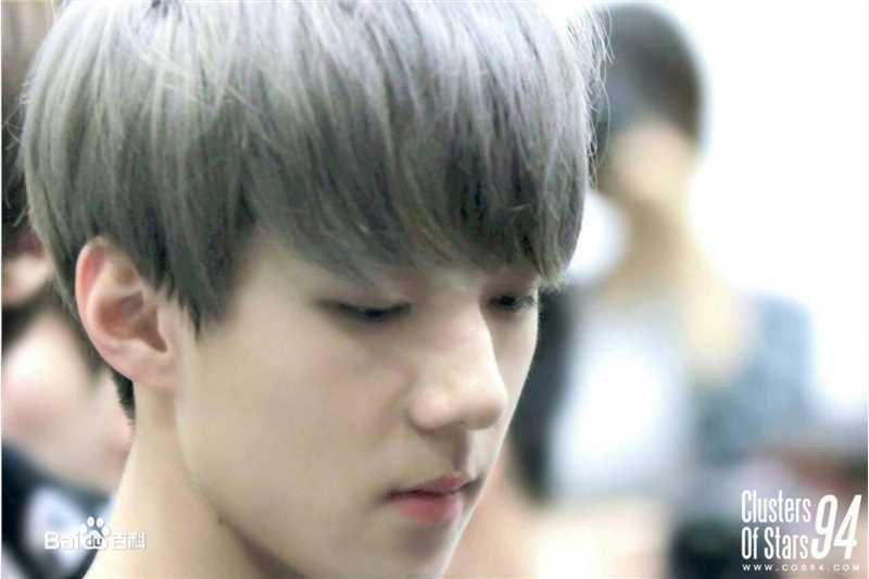 吴世勋(（韩文名）、SE HUN（官方艺名）、Oh SeHun)雕刻美男前后照片