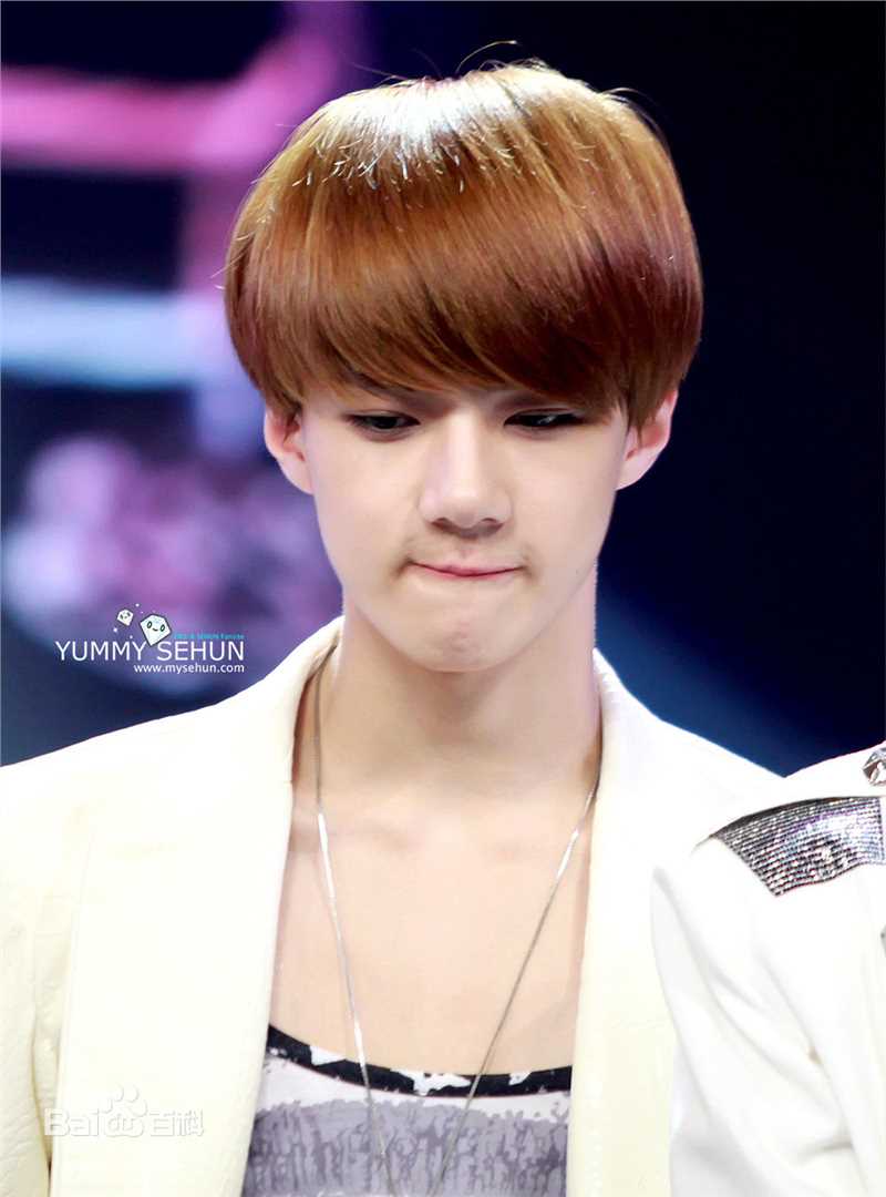 吴世勋(（韩文名）、SE HUN（官方艺名）、Oh SeHun)雕刻美男前后照片