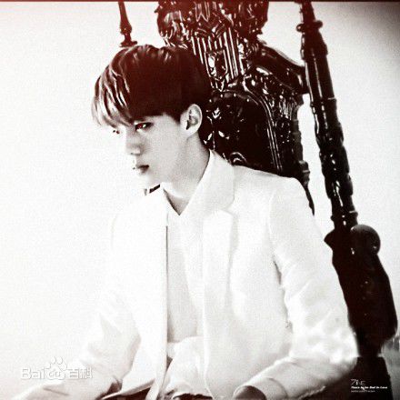 精选吴世勋(（韩文名）、SE HUN（官方艺名）、Oh SeHun)在翻拍神话MV 《Yo》中的图册