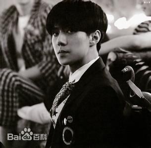 吴世勋(（韩文名）、SE HUN（官方艺名）、Oh SeHun)画报男神性感图片图集