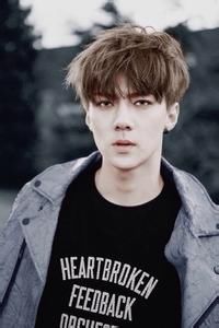 吴世勋(（韩文名）、SE HUN（官方艺名）、Oh SeHun)画报男神性感图片图集