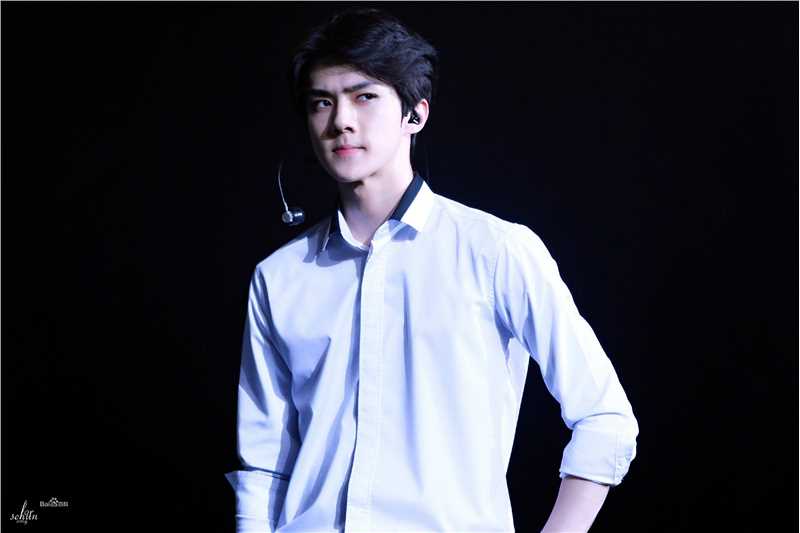 吴世勋(（韩文名）、SE HUN（官方艺名）、Oh SeHun)画报男神性感图片图集