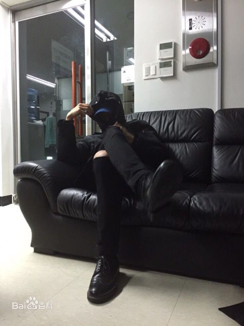 吴世勋(（韩文名）、SE HUN（官方艺名）、Oh SeHun)美颜盛世素颜照相册