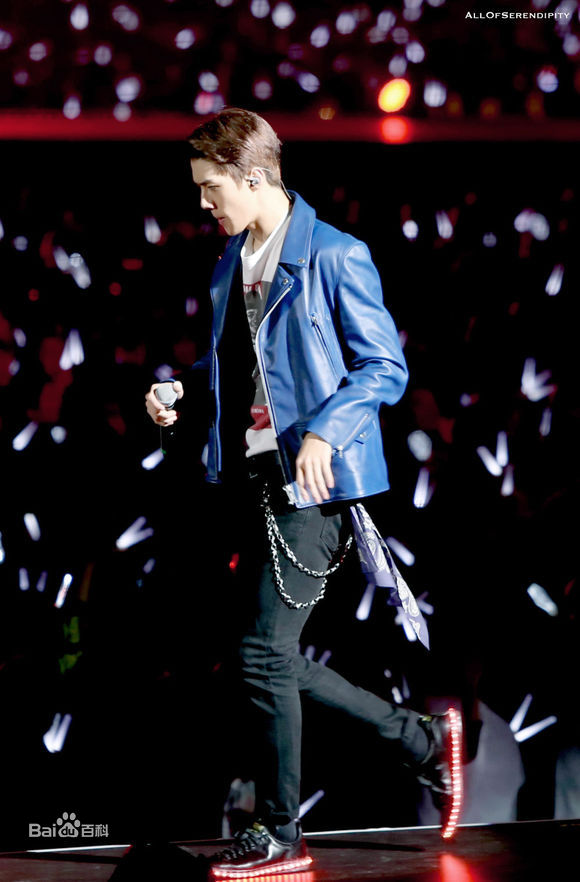 吴世勋(（韩文名）、SE HUN（官方艺名）、Oh SeHun)美颜盛世素颜照相册