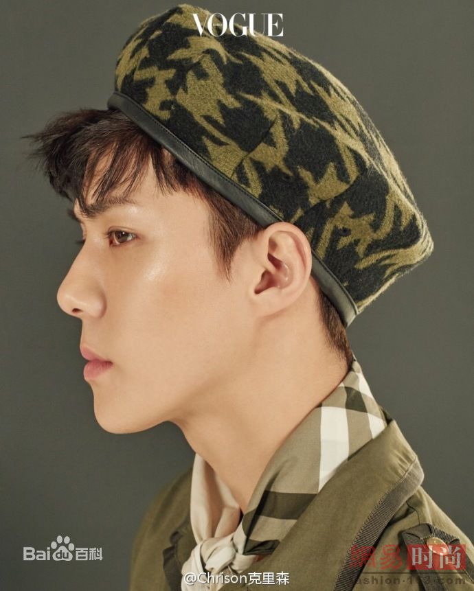 精选吴世勋(（韩文名）、SE HUN（官方艺名）、Oh SeHun)在《Vogue》Boy Scouts系列中的图册