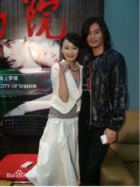 精选肖涵(Jenny)在2007年《海上梦境》宣传活动照中的图册