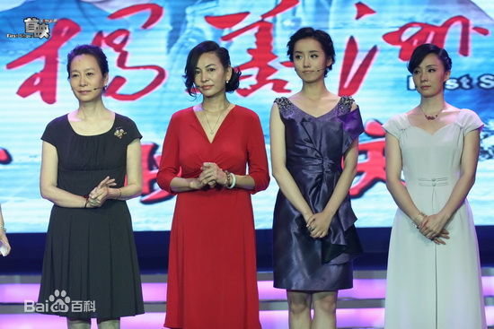 艾丽娅未婚妻剧情素颜照相册