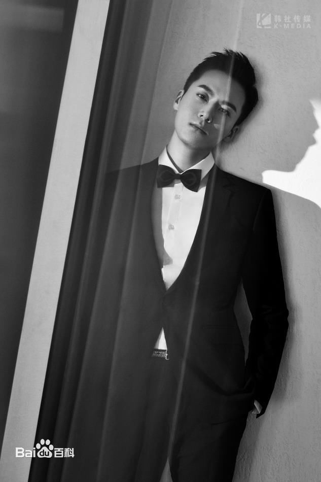 茅子俊西装照图册