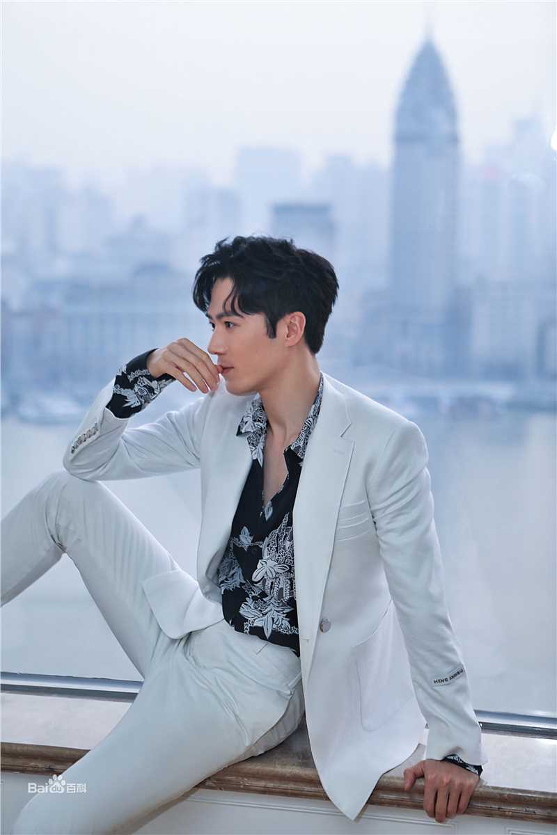 茅子俊活动素颜照相册