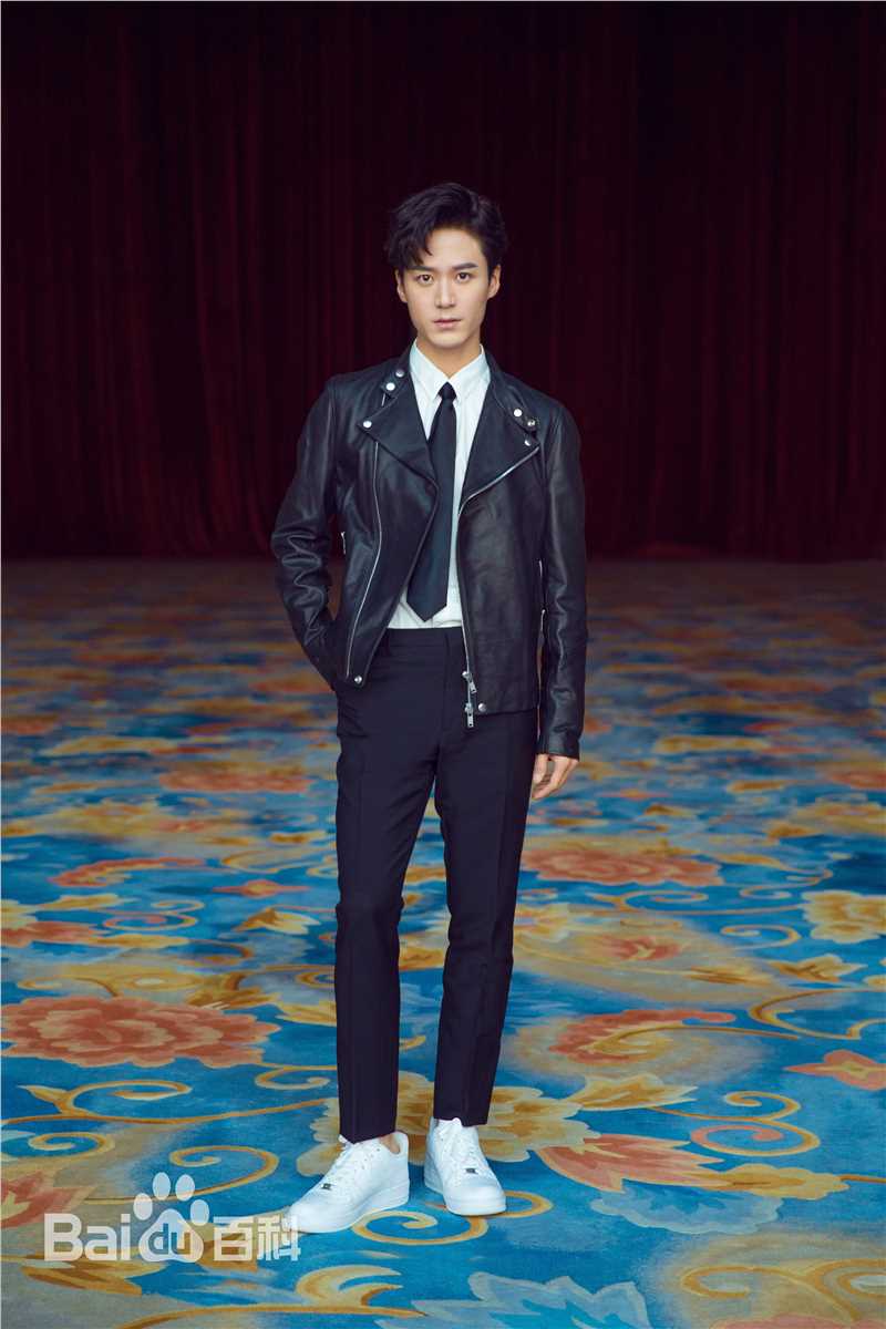 茅子俊活动素颜照相册