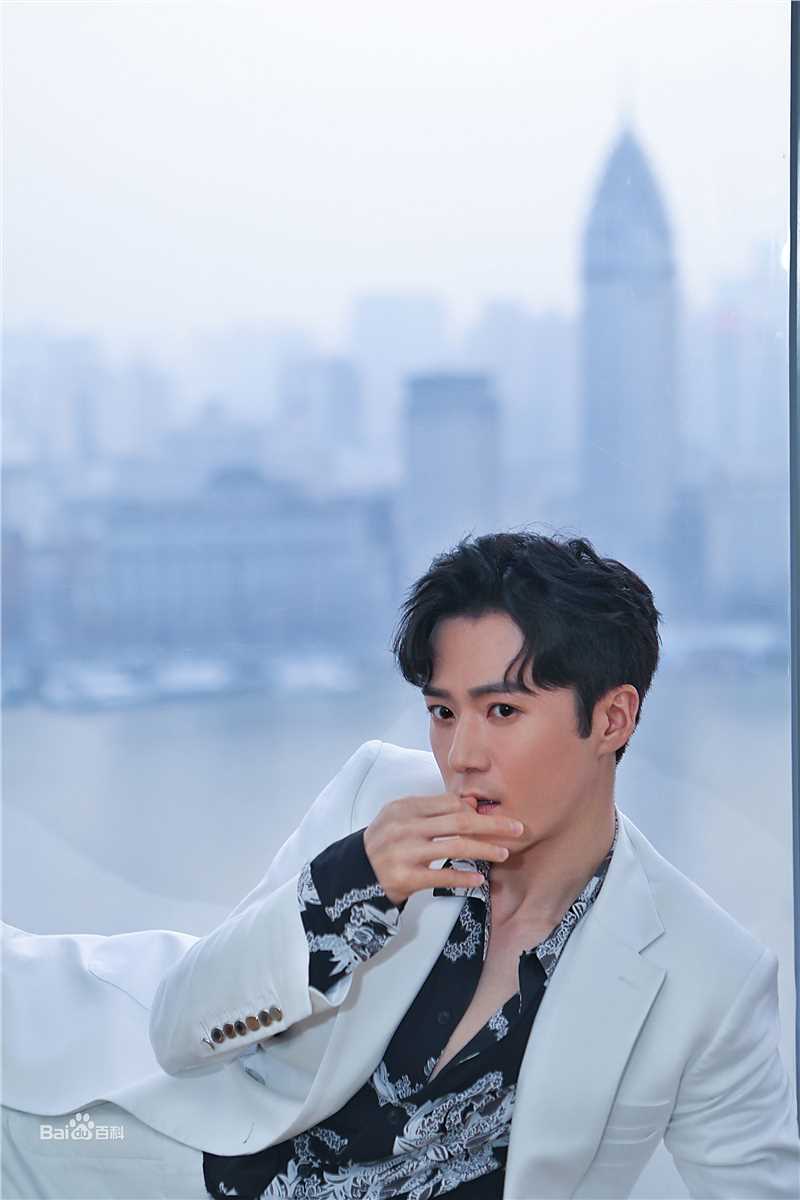 茅子俊活动素颜照相册