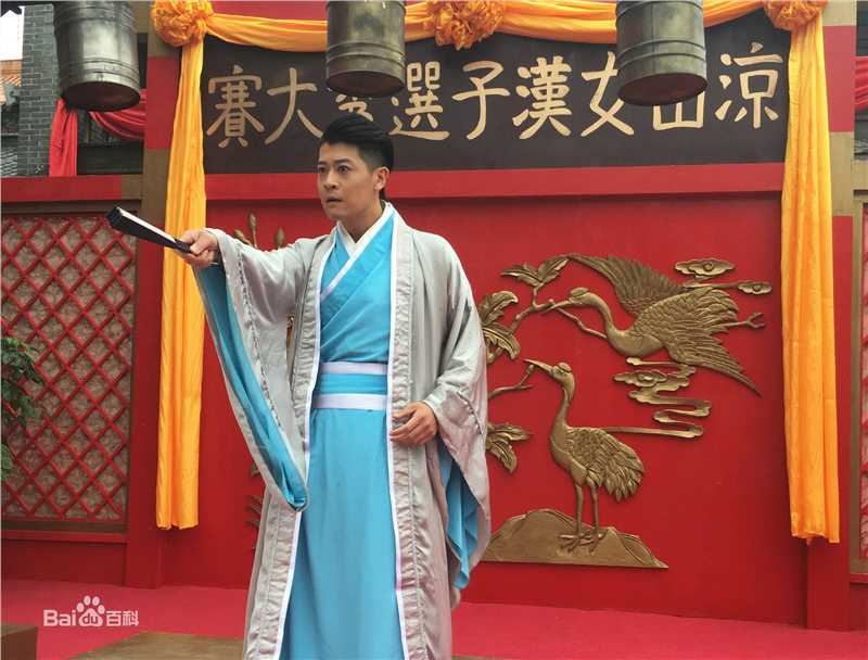 张朋(Tony)神谕通天图片图集