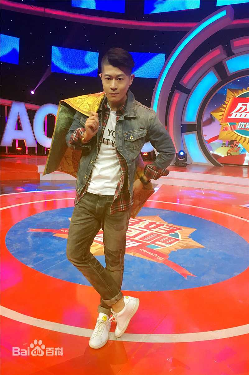 张朋(Tony)大牌玩唱会壁纸壁纸