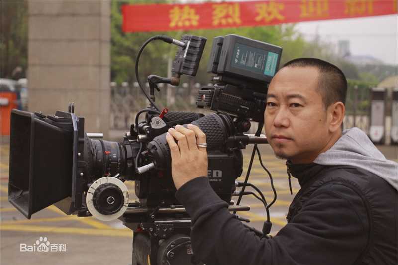 喻瀚湫导演的工作照性感图片图集