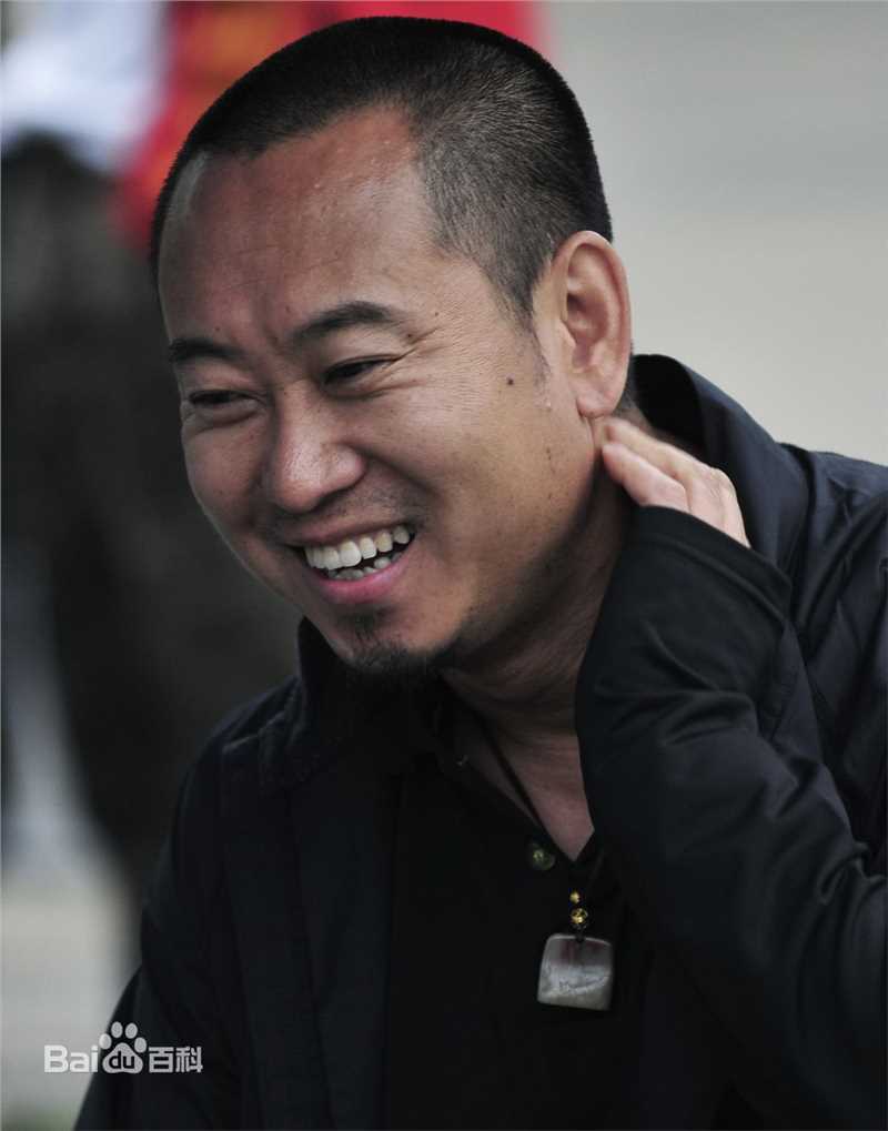 喻瀚湫导演的工作照性感图片图集