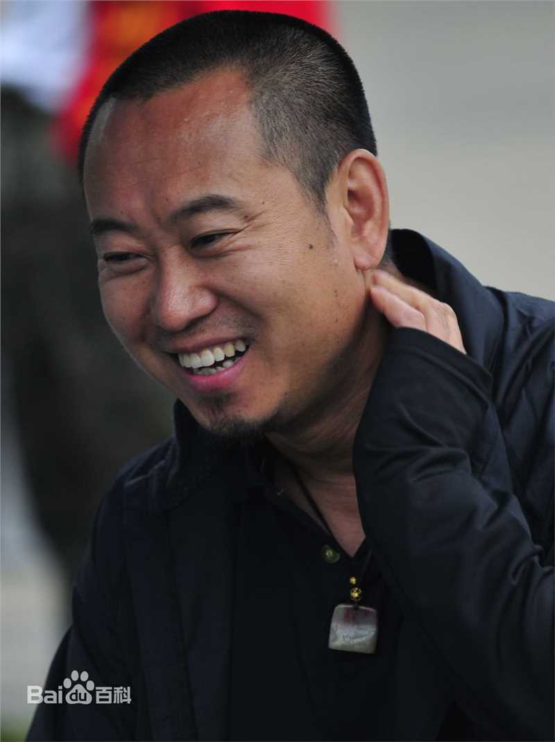 喻瀚湫导演的工作照性感图片图集