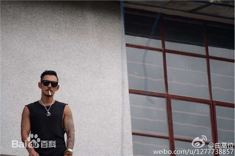 曲高位照片素颜照壁纸