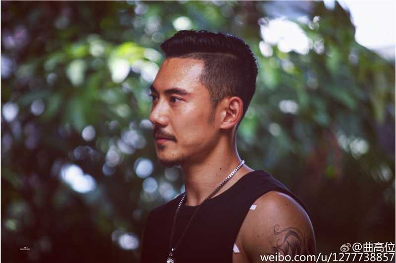 曲高位照片素颜照壁纸