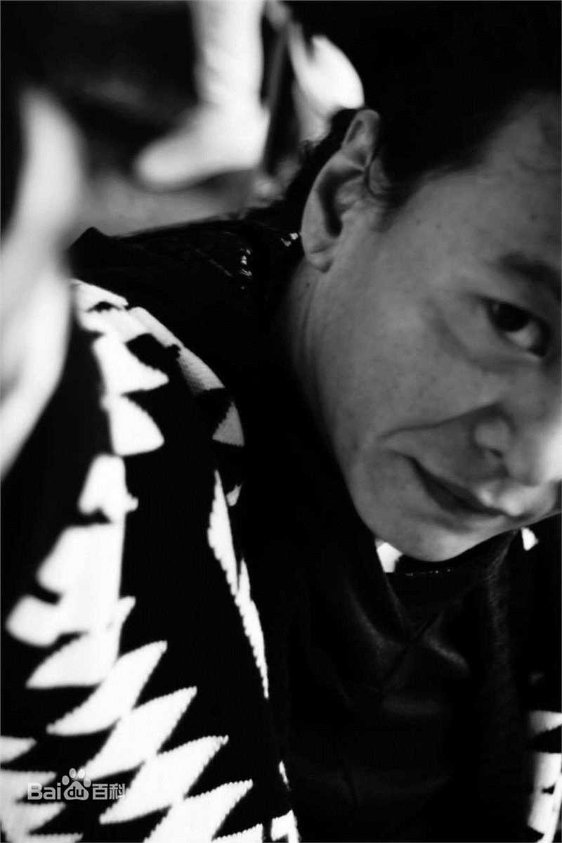 林楠工作照图片图集