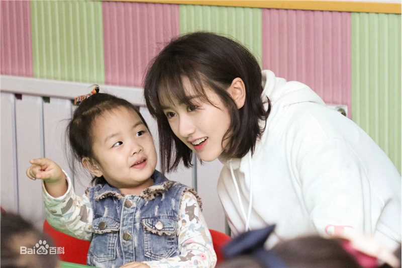 袁冰妍(Crystal)公益活动前后照片