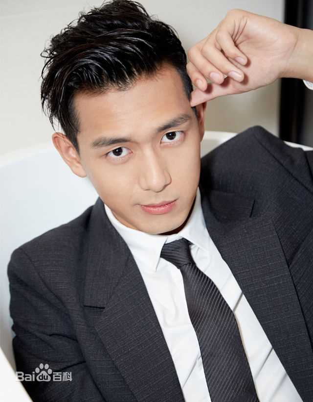 最新李现性感图片