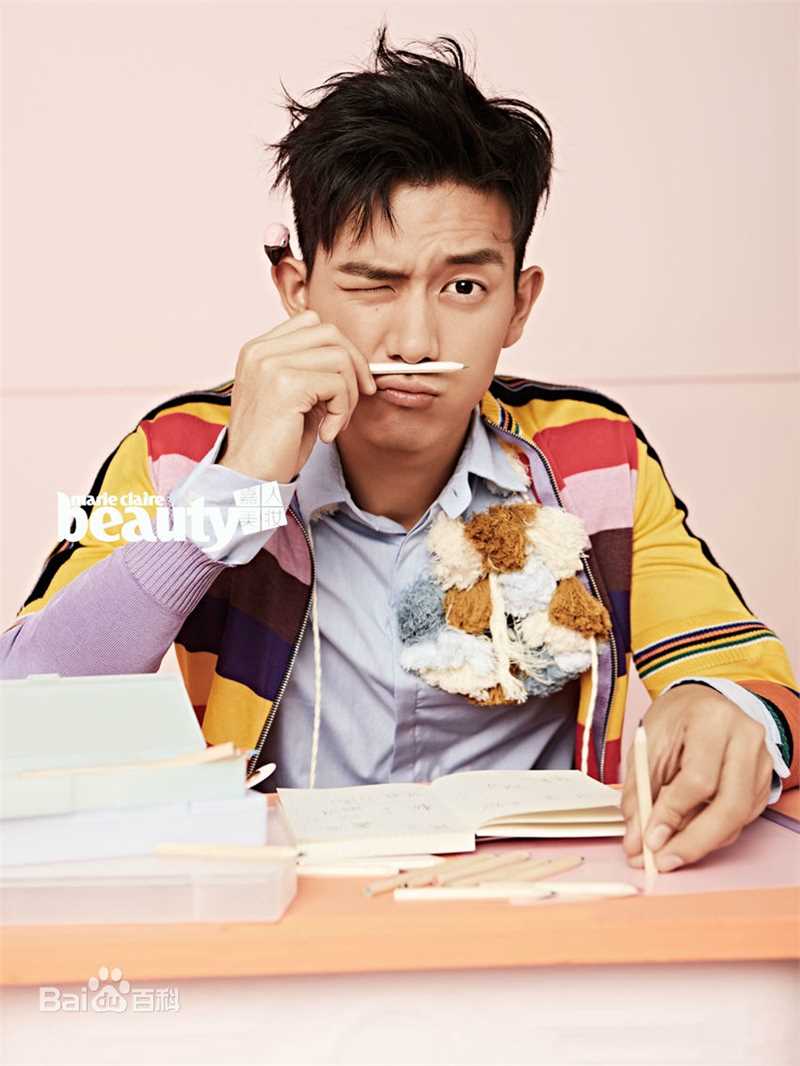 最新李现性感图片