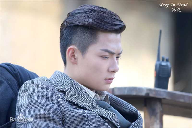 最全张铭恩在《老九门》中饰张副官张日山中的壁纸