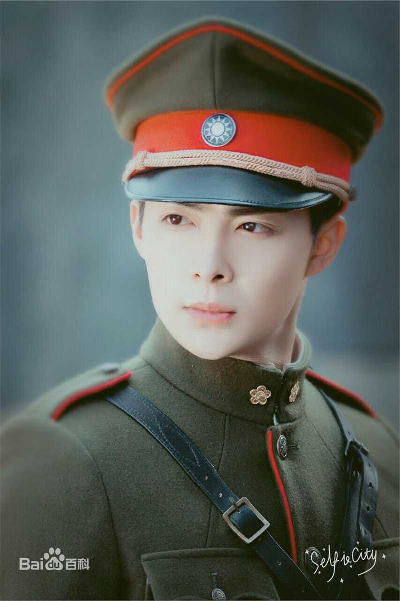 最全张铭恩在《老九门》中饰张副官张日山中的壁纸