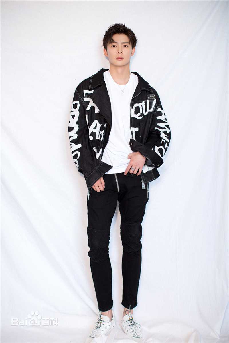 张铭恩高清官方图集