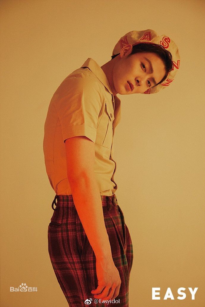 张铭恩Easy素颜照相册