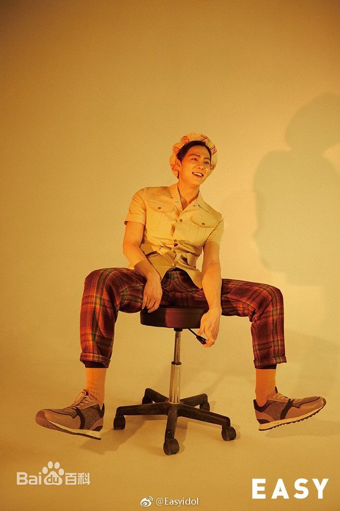 张铭恩Easy素颜照相册