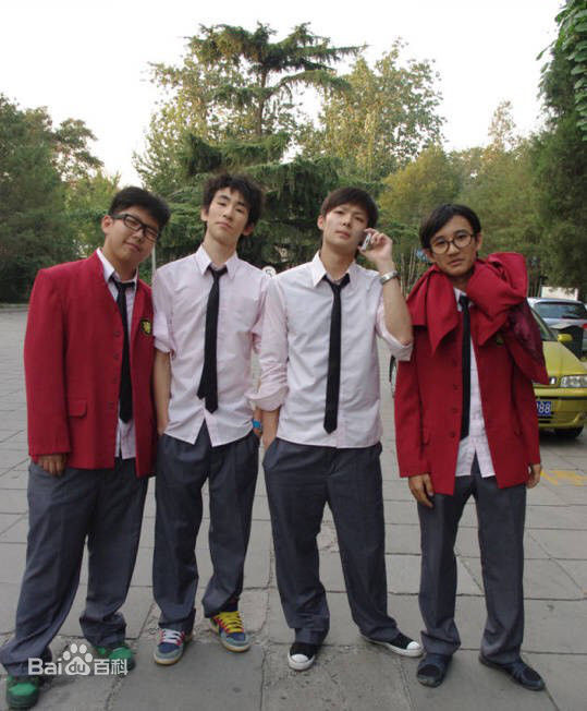 张铭恩早期照片前后照片