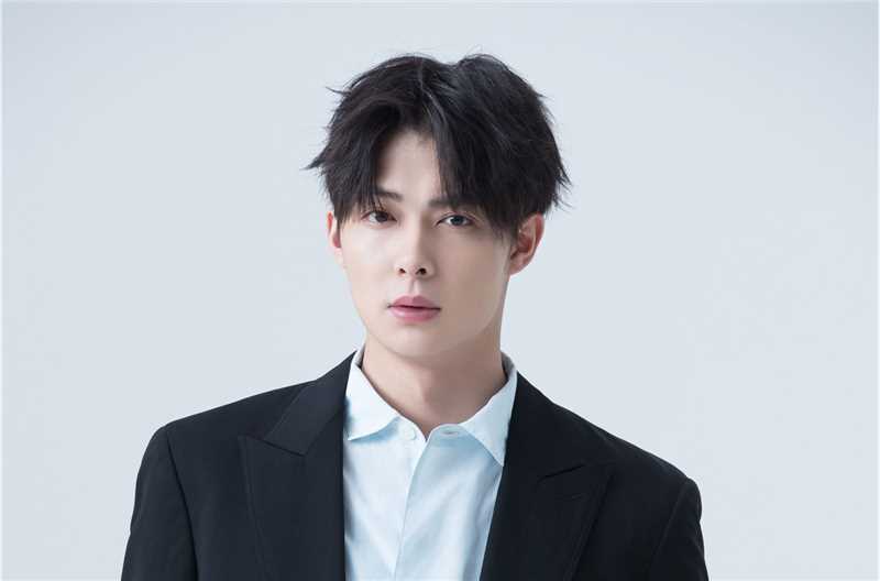 张铭恩前后照片