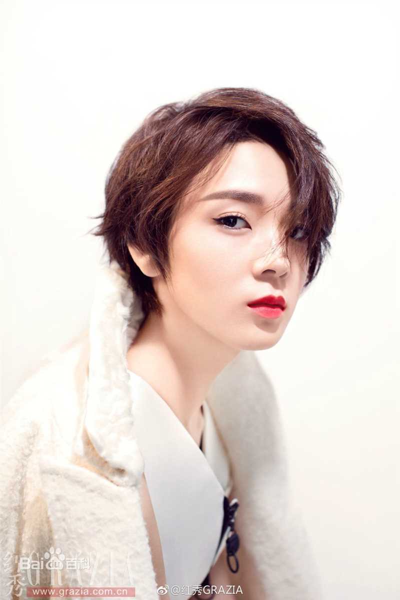 陈瑶(Sebrina)最新杂志壁纸