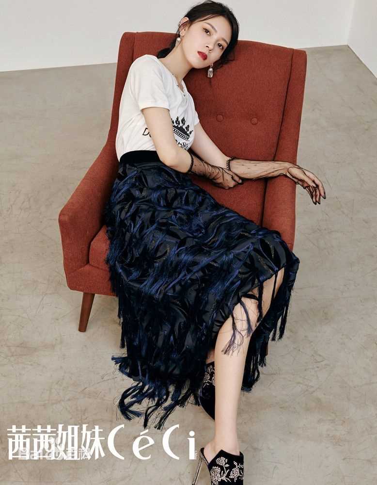 陈瑶(Sebrina)最新杂志壁纸