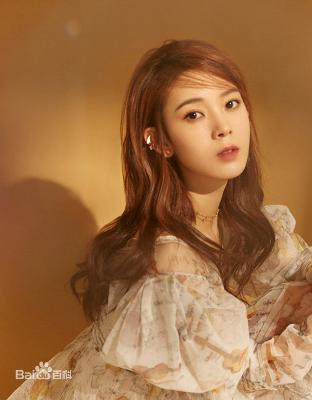 最新陈瑶(Sebrina)性感图片