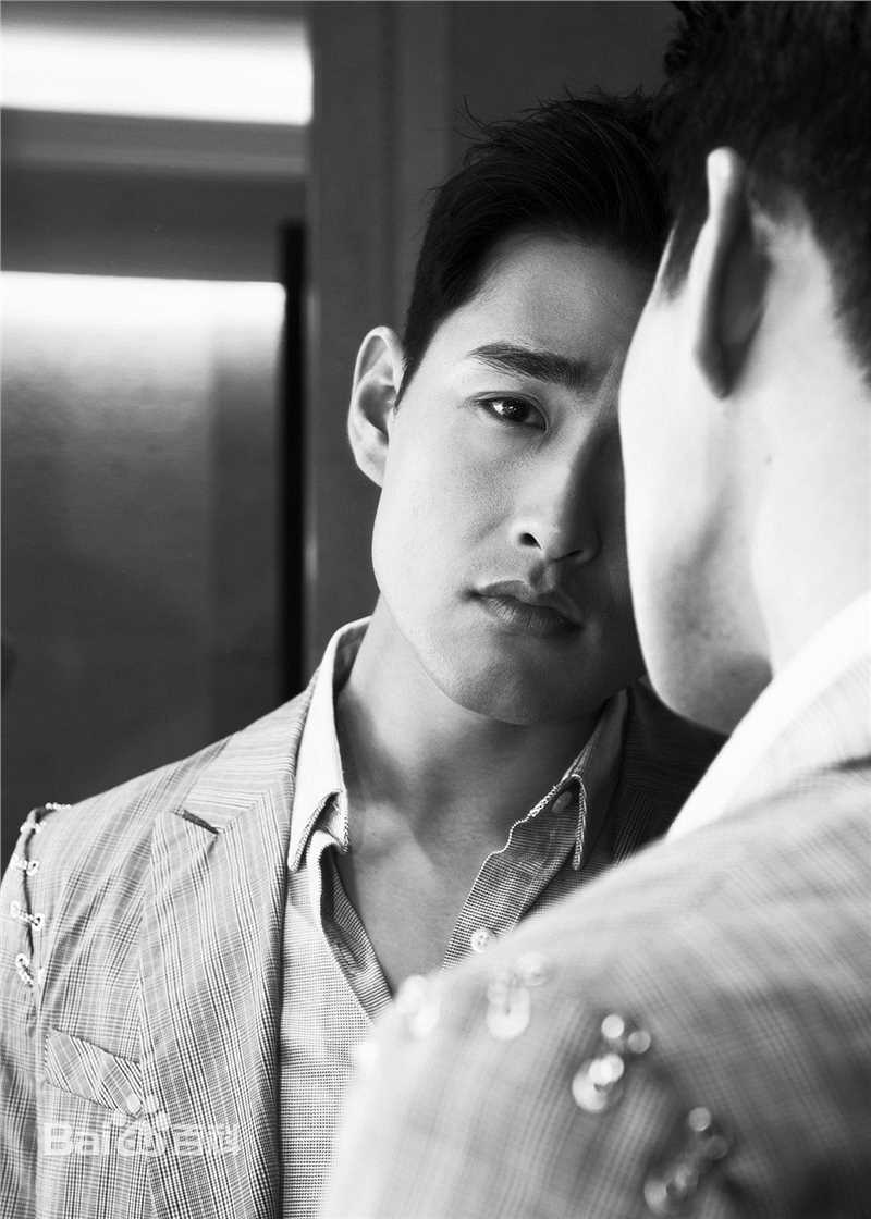 王彦霖活动照性感图片图集