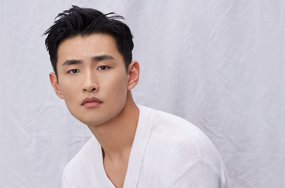 最新王彦霖性感图片