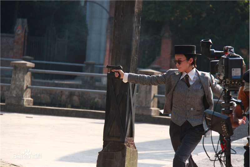 最新石筱群在《烽火佳人》饰演闵茹中的壁纸