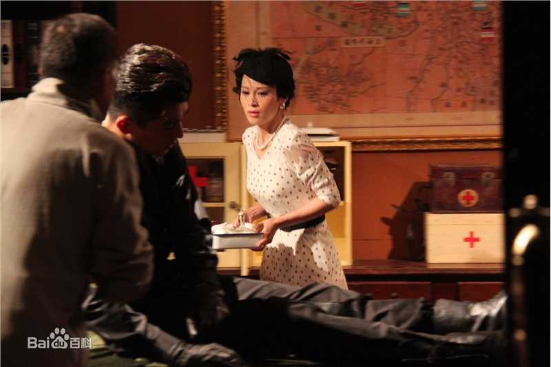 最新石筱群在《烽火佳人》饰演闵茹中的壁纸